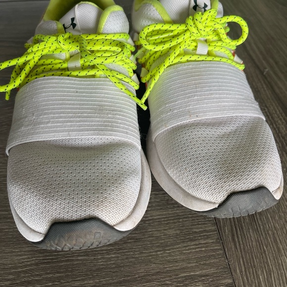 Under Armour Shoes - Picture 7 of 10